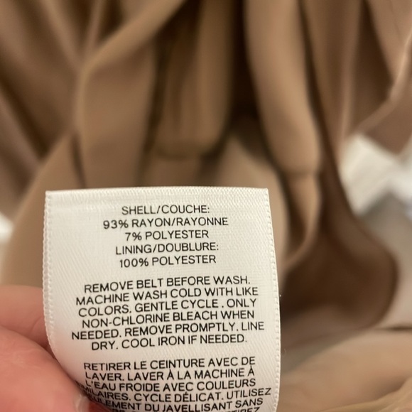 Express tan trench coat (light) - Picture 5 of 6